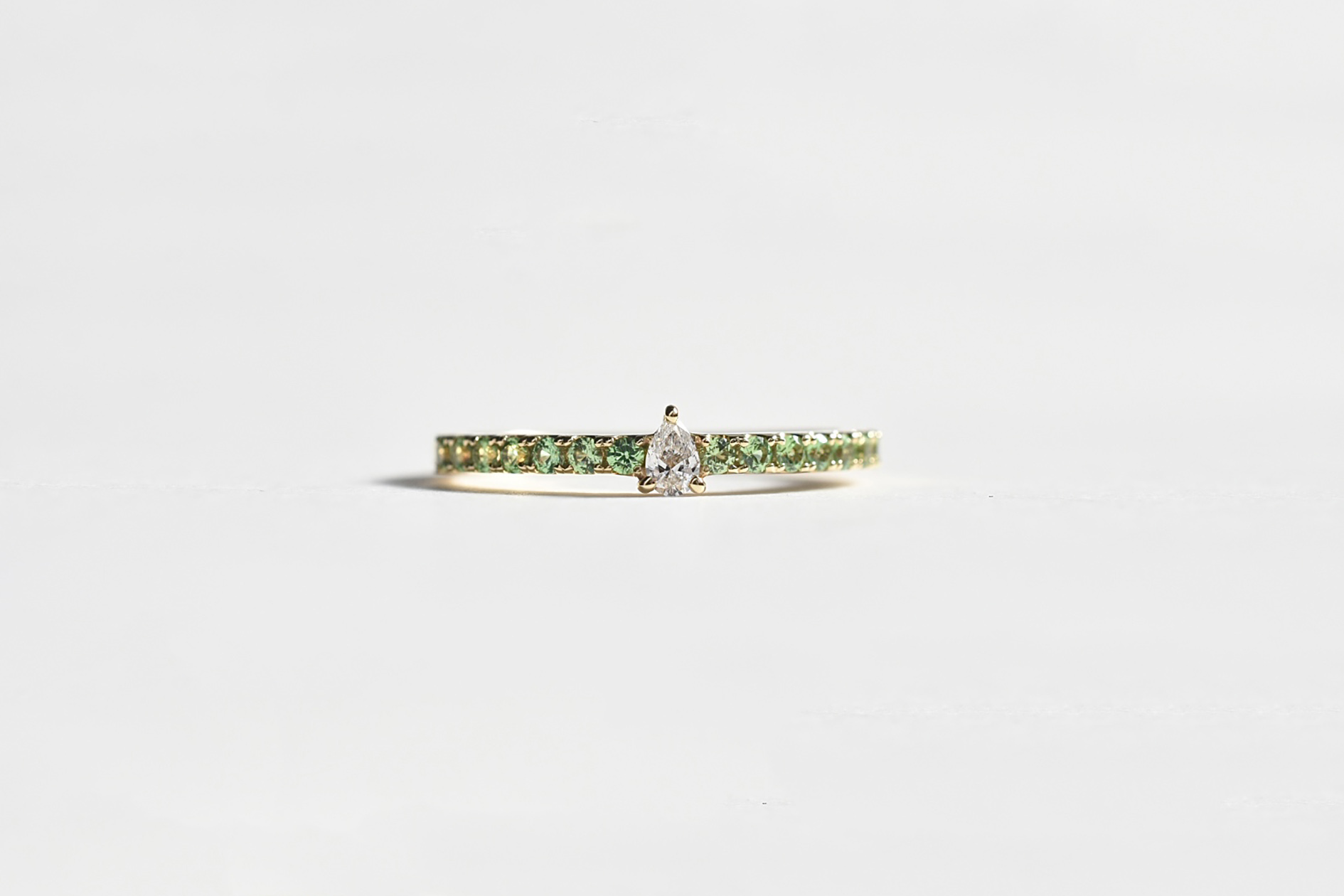 K18グリーンガーネットRG