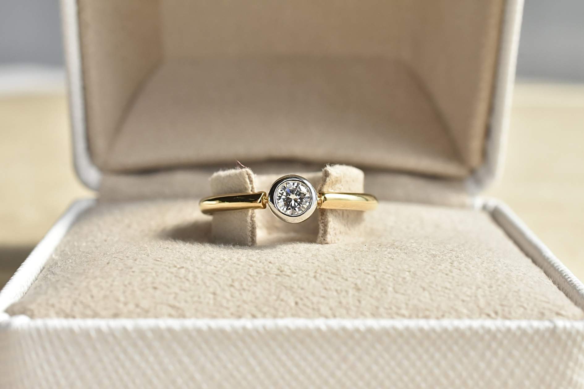 K18.Ptダイヤモンドリング