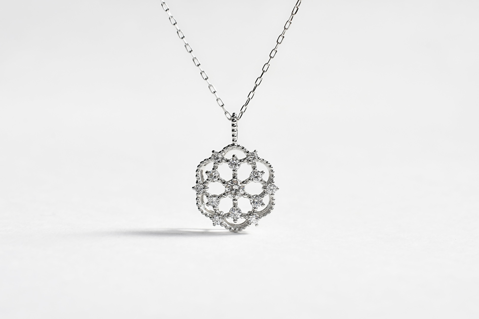 Ptダイヤモンドネックレス0.22ct (2)