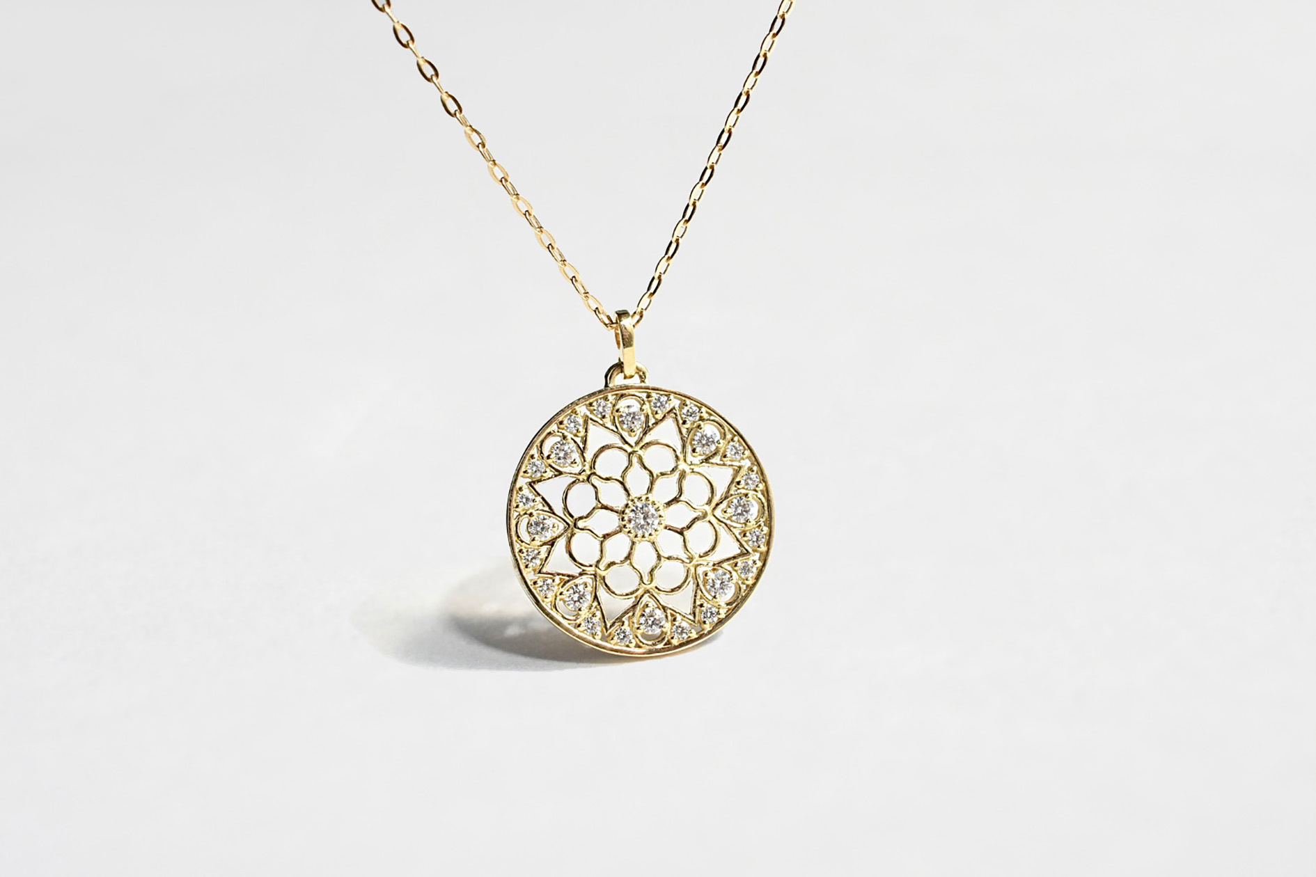 K18ローズウインドウネックレスS